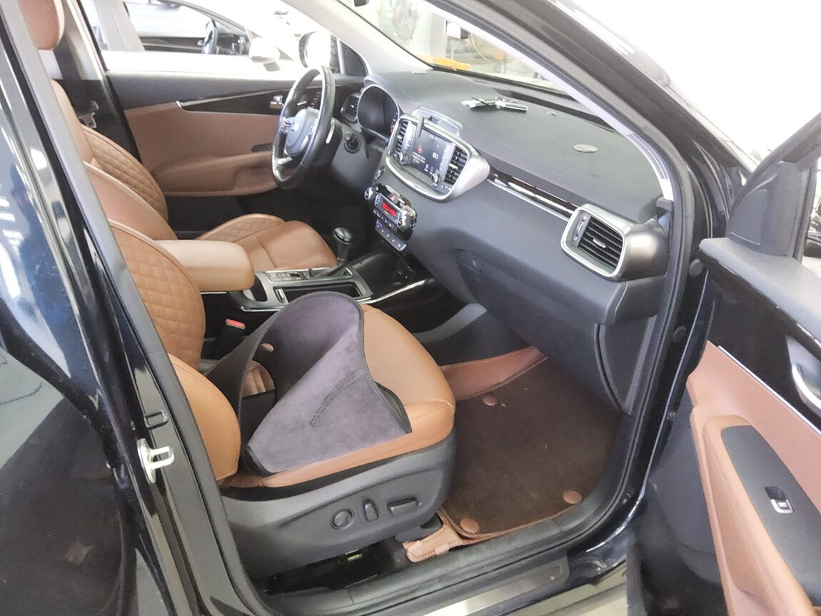 KIA THE NEW SORENTO DIESEL R2.2 4WD MASTER 2019 - zdjęcie 14