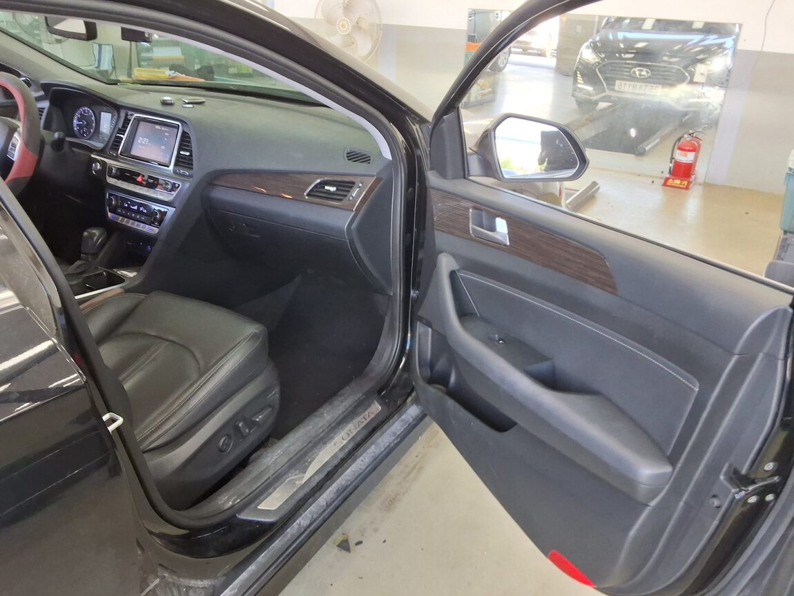 HYUNDAI LF SONATA NEW RISE 2.0 CVVL PREMIUM SPECIAL 2019 - zdjęcie 14