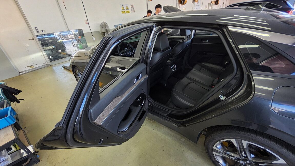 KIA NEW K5 (DL3) 1.6 GASOLINE TURBO NOBLESSE 2021 - zdjęcie 12