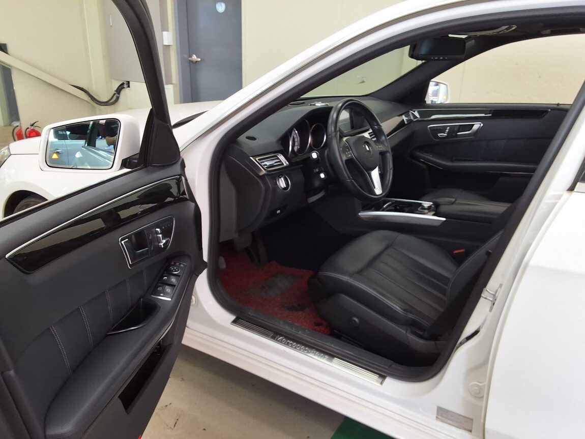 MERCEDES-BENZ E-CLASS (4TH GEN) E250 CDI BLUETEC 4MATIC AVANTGARDE 2015 - zdjęcie 11