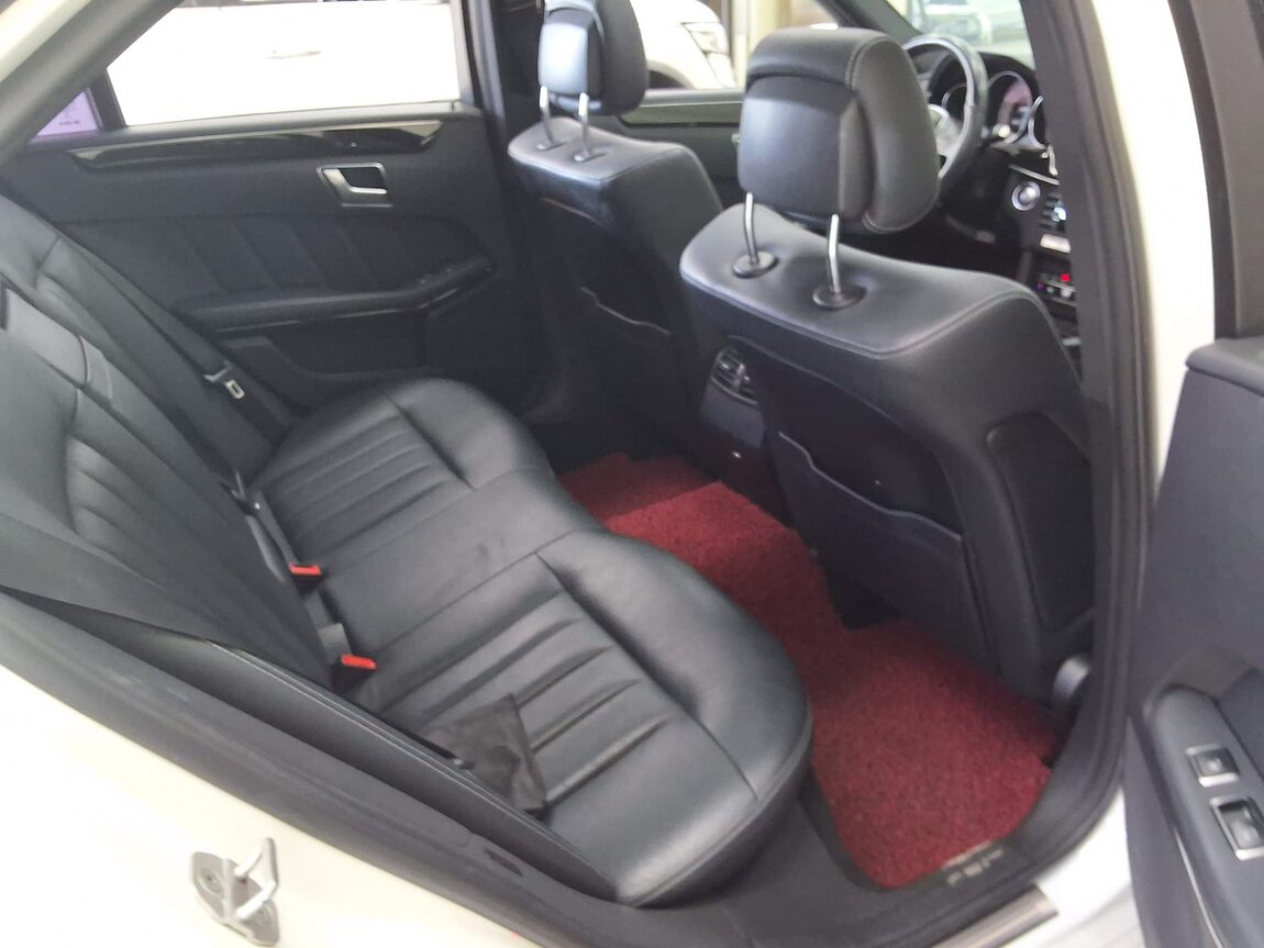 MERCEDES-BENZ E-CLASS (4TH GEN) E250 CDI BLUETEC 4MATIC AVANTGARDE 2015 - zdjęcie 14