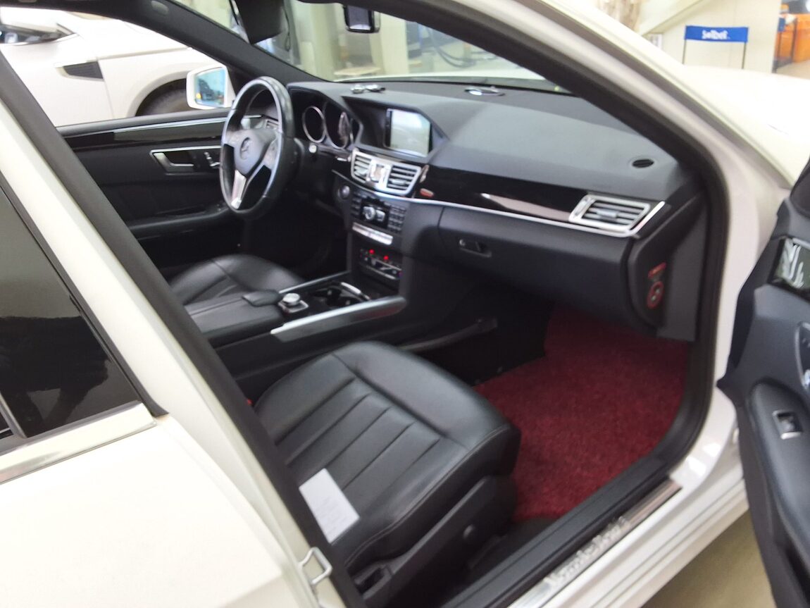 MERCEDES-BENZ E-CLASS (4TH GEN) E250 CDI BLUETEC 4MATIC AVANTGARDE 2015 - zdjęcie 15