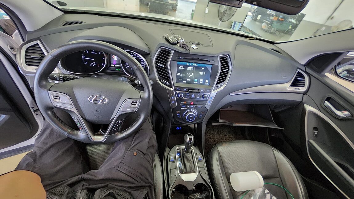HYUNDAI SANTA FE THE PRIME DIESEL R2.0 2WD EXCLUSIVE 2016 - zdjęcie 11