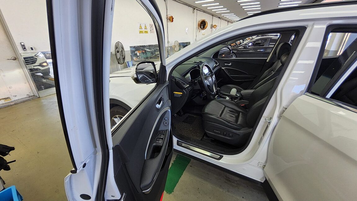 HYUNDAI SANTA FE THE PRIME DIESEL R2.0 2WD EXCLUSIVE 2016 - zdjęcie 10
