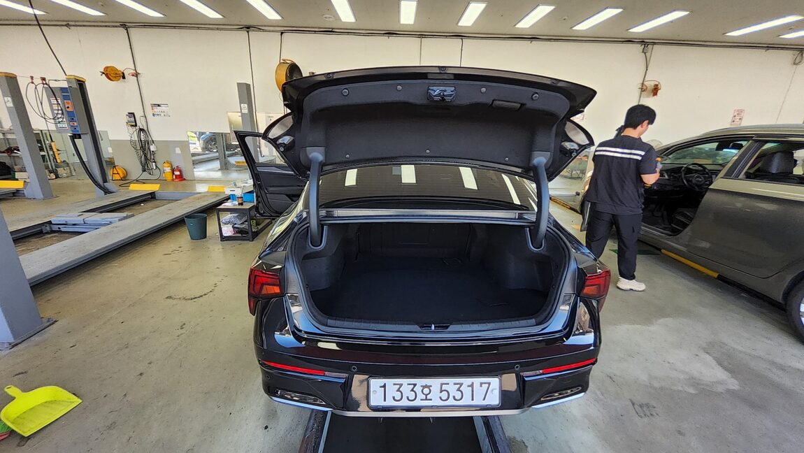 KIA THE NEW K5 (DL3) 2.0 GASOLINE PRESTIGE 2024 - zdjęcie 15