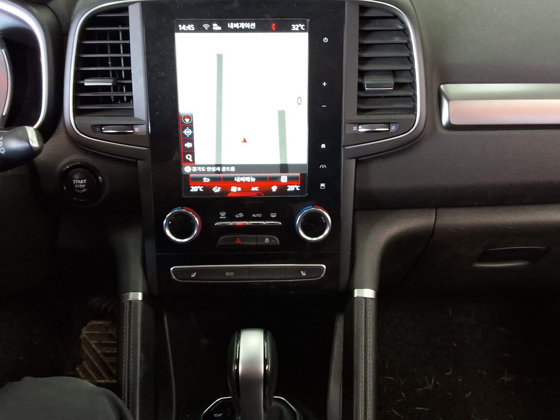 RENAULT (SAMSUNG) QM6 2.0 GDe 2WD LE 2019 - zdjęcie 24