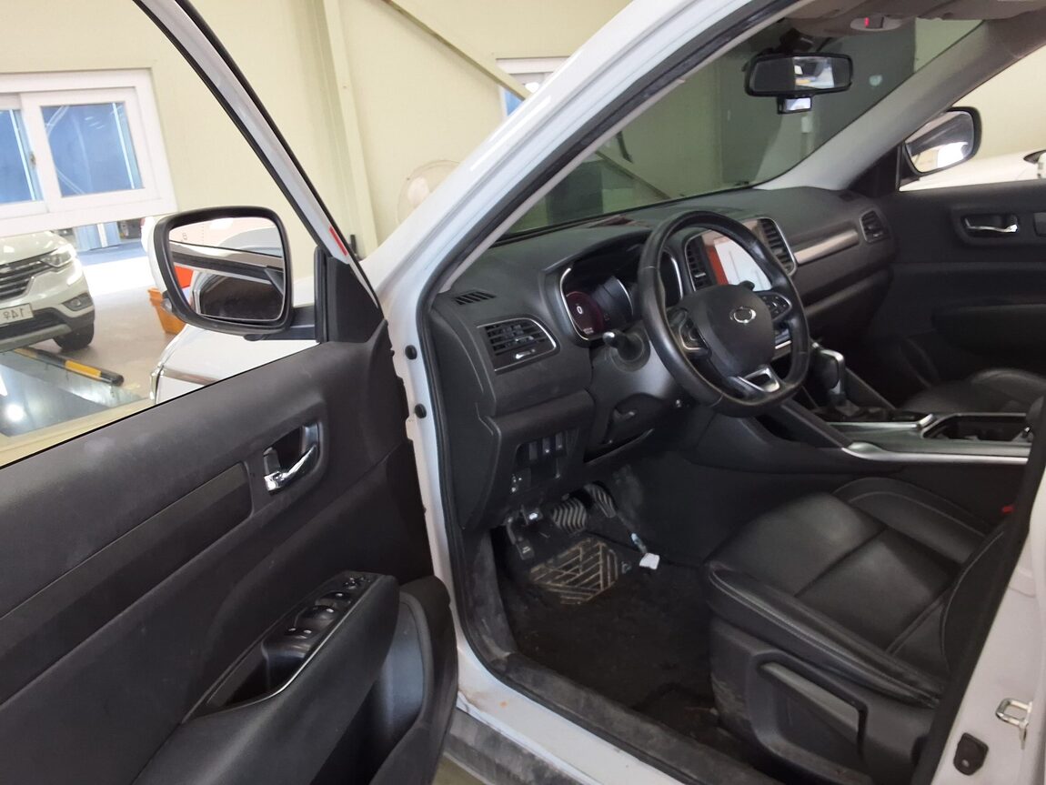 RENAULT (SAMSUNG) QM6 2.0 GDe 2WD LE 2019 - zdjęcie 11