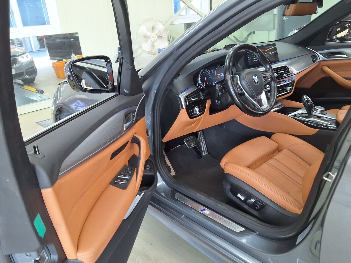 BMW 5 SERIES (7TH GEN) 530i xDRIVE M SPORT PACK 2018 - zdjęcie 11