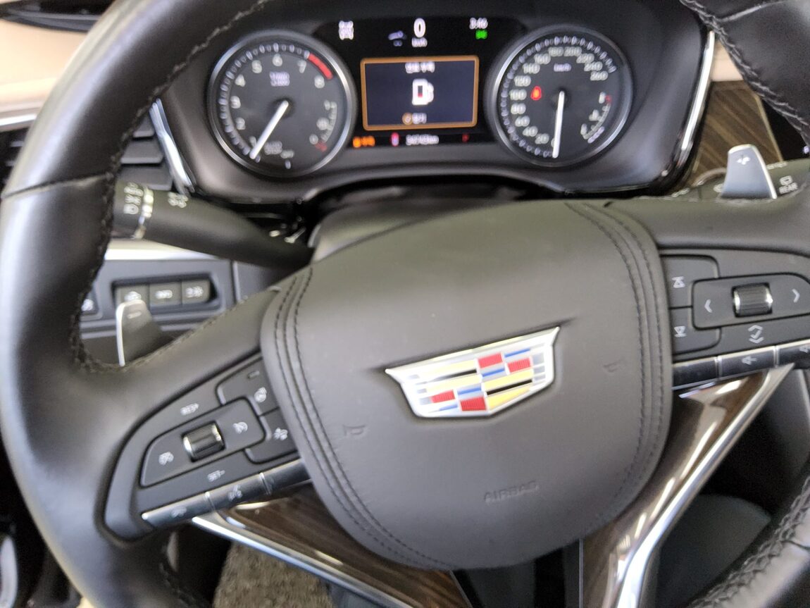 CADILLAC XT6 3.6 GASOLINE SPORTS 2023 - zdjęcie 17