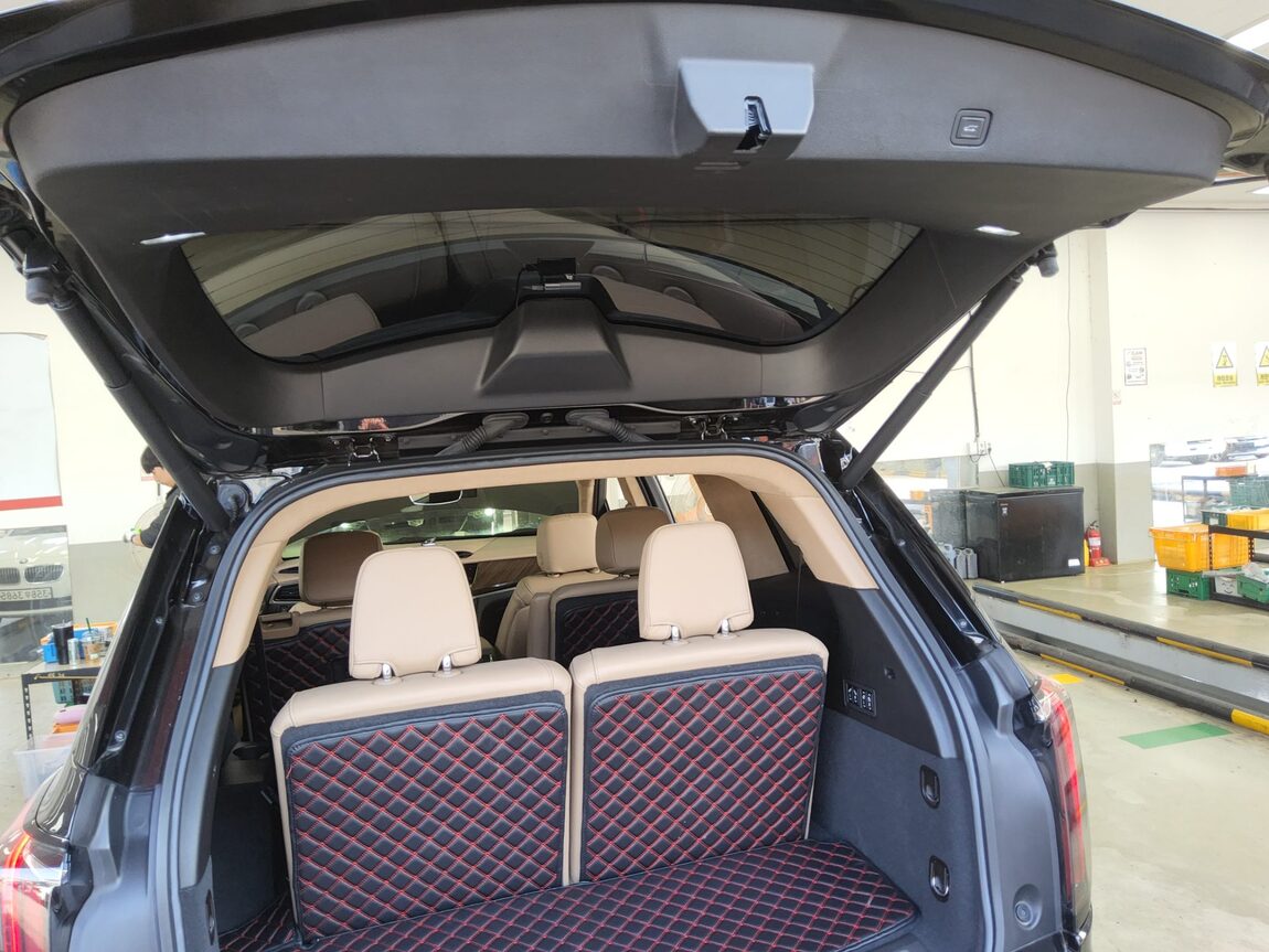 CADILLAC XT6 3.6 GASOLINE SPORTS 2023 - zdjęcie 15