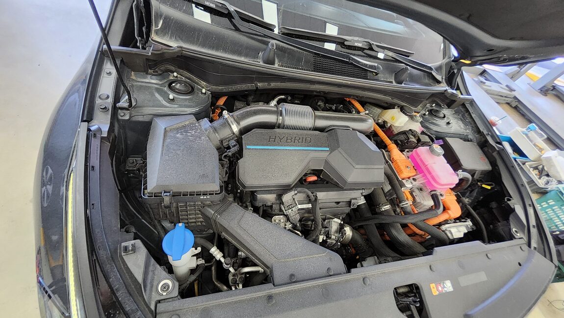 KIA THE ALL NEW SPORTAGE HYBRID 1.6 HEV SIGNATURE GRAVITY 2023 - zdjęcie 21
