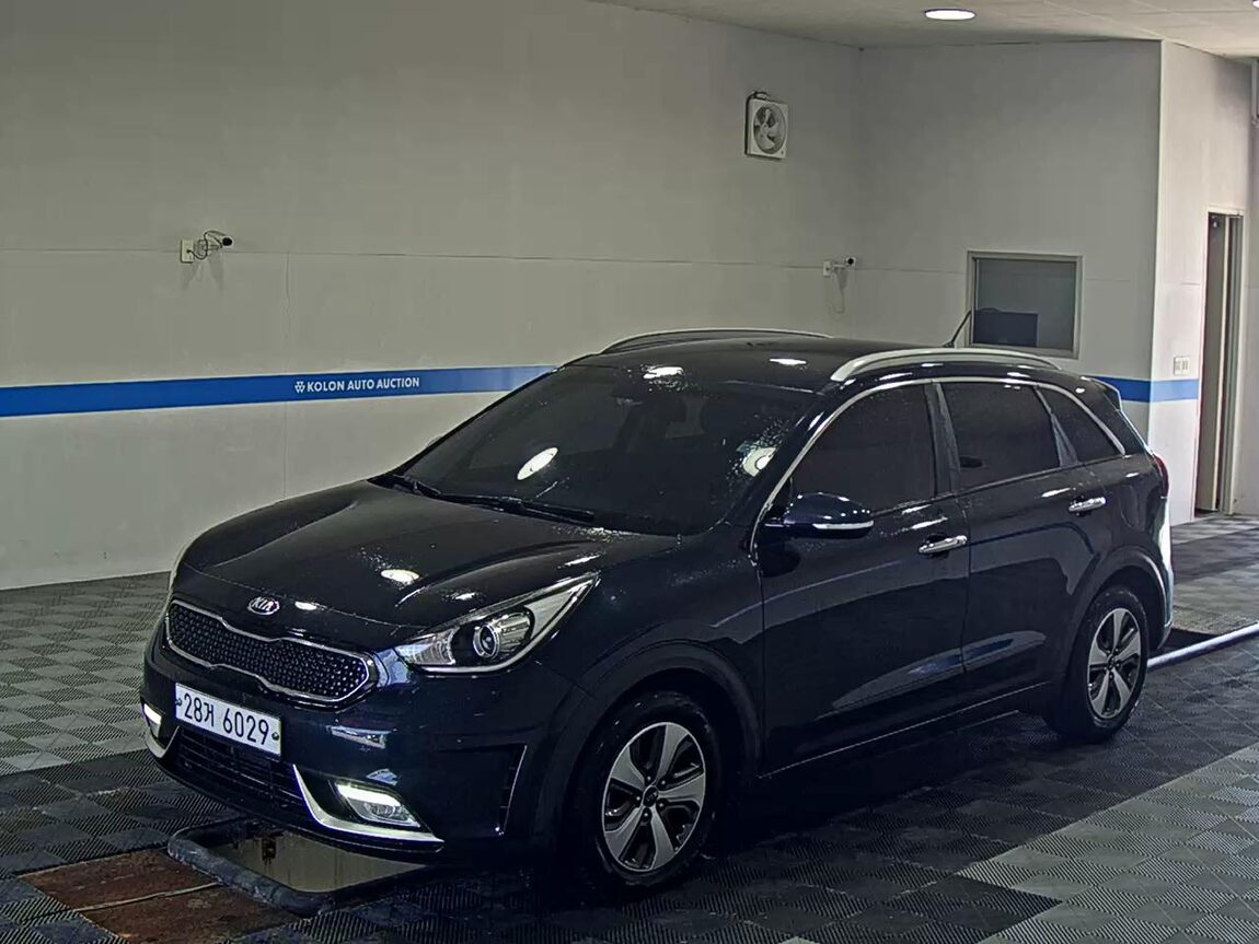 KIA NIRO 1.6 HYBRID PRESTIGE 2018 - zdjęcie 2