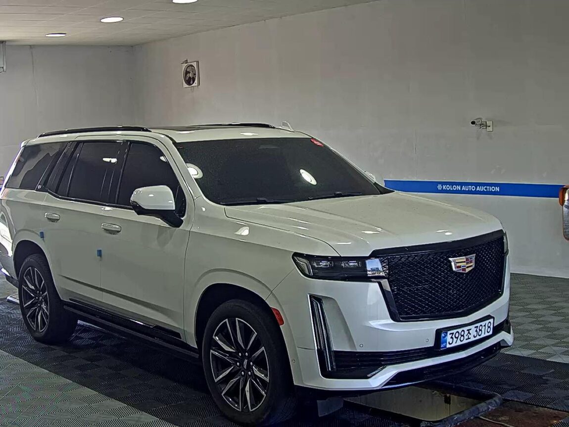 CADILLAC ESCALADE (5TH GEN) 6.2 V8 SPORT PLATINUM 2022 - zdjęcie 3