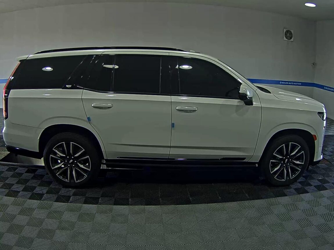 CADILLAC ESCALADE (5TH GEN) 6.2 V8 SPORT PLATINUM 2022 - zdjęcie 4