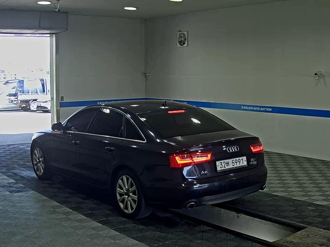 AUDI A6 (4TH GEN) 3.0 TDI QUATTRO LED PACK 2014 - zdjęcie 6