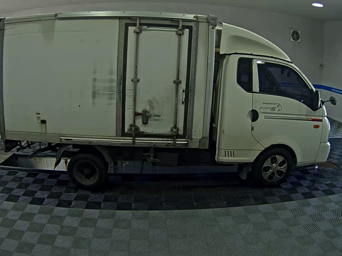 HYUNDAI PORTER II FREEZER BOX TRUCK SUPER CAB TWIN COMPRESSOR 2016 - zdjęcie 4
