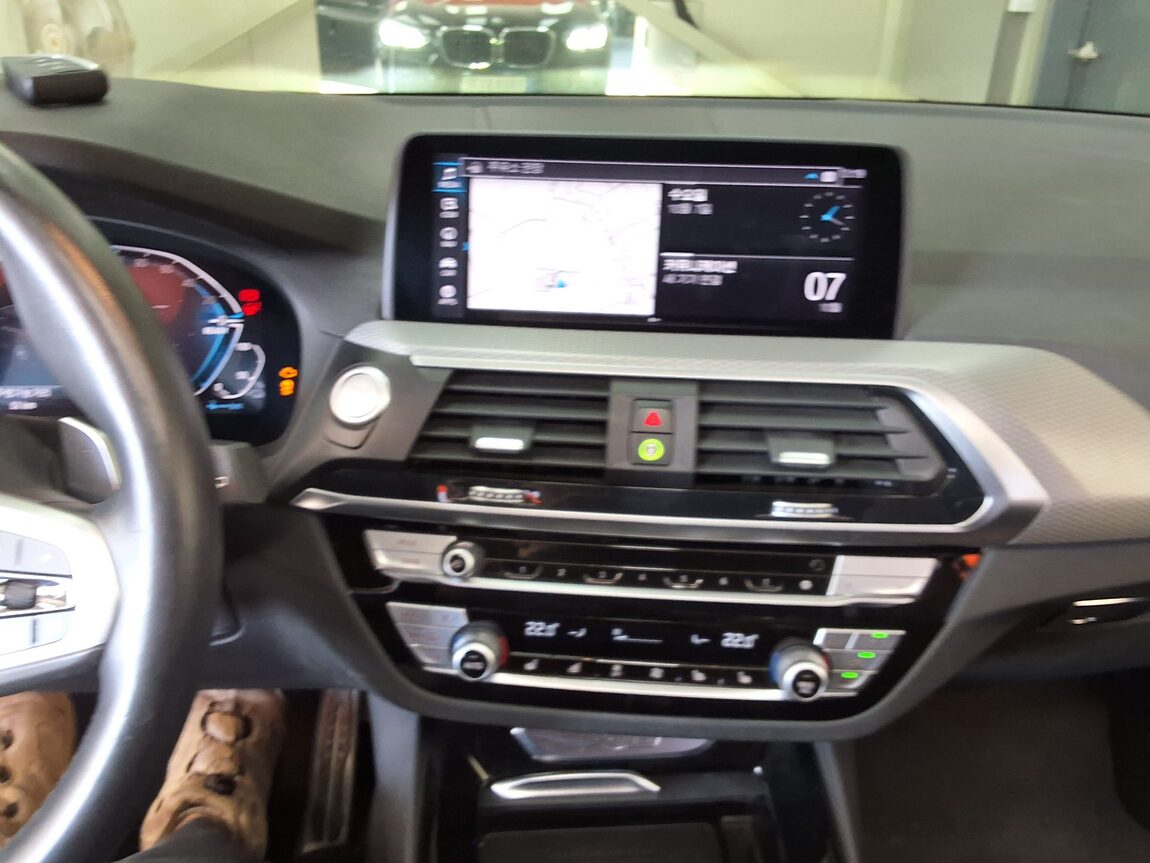 BMW X3 (3RD GEN) 30e xDRIVE M SPORT 2021 - zdjęcie 24