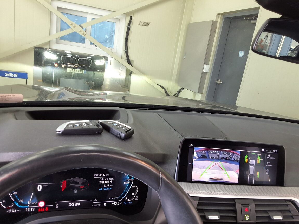 BMW X3 (3RD GEN) 30e xDRIVE M SPORT 2021 - zdjęcie 25