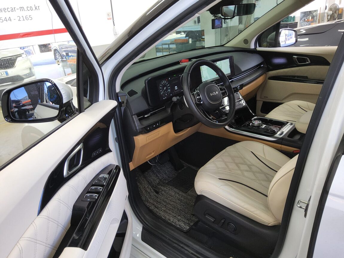 KIA NEW CARNIVAL (KA4) HI-LIMOUSINE SPECIAL BODY LM 2023 - zdjęcie 10