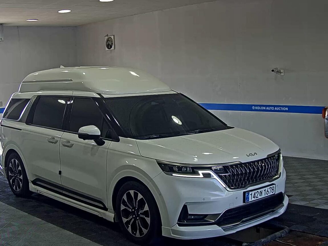 KIA NEW CARNIVAL (KA4) HI-LIMOUSINE SPECIAL BODY LM 2023 - zdjęcie 3