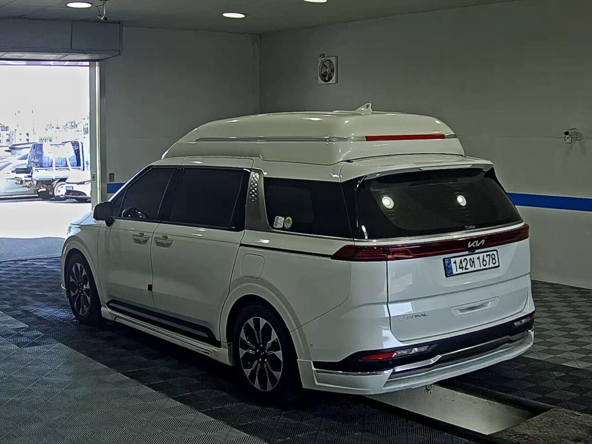 KIA NEW CARNIVAL (KA4) HI-LIMOUSINE SPECIAL BODY LM 2023 - zdjęcie 6