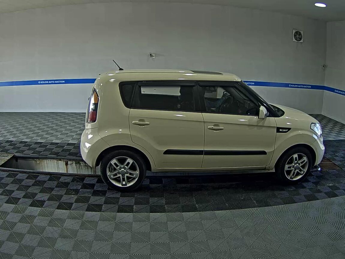 KIA SOUL 1.6 CVVT U SMART 2011 - zdjęcie 4