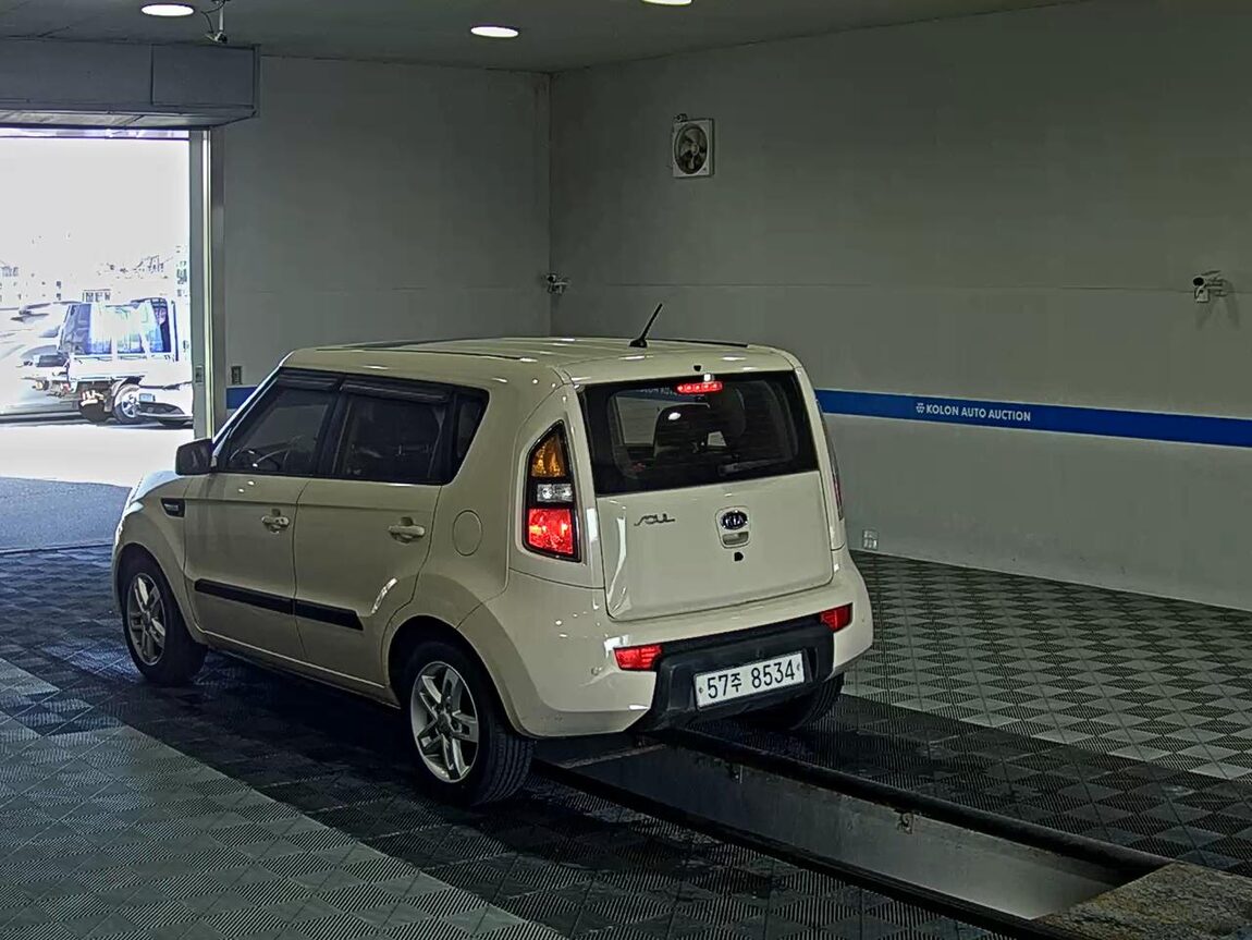 KIA SOUL 1.6 CVVT U SMART 2011 - zdjęcie 6