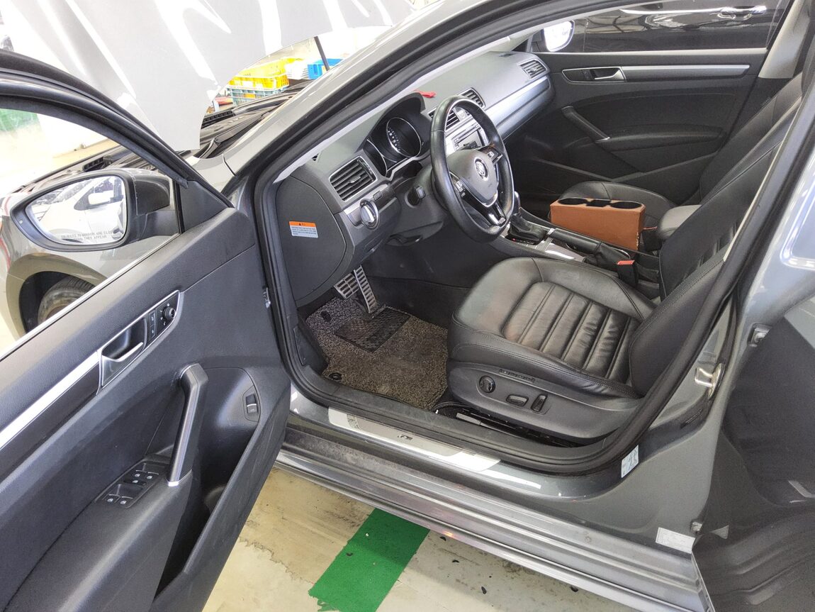 VOLKSWAGEN THE NEW PASSAT (7TH GEN) 1.8 TSI R LINE 2016 - zdjęcie 10