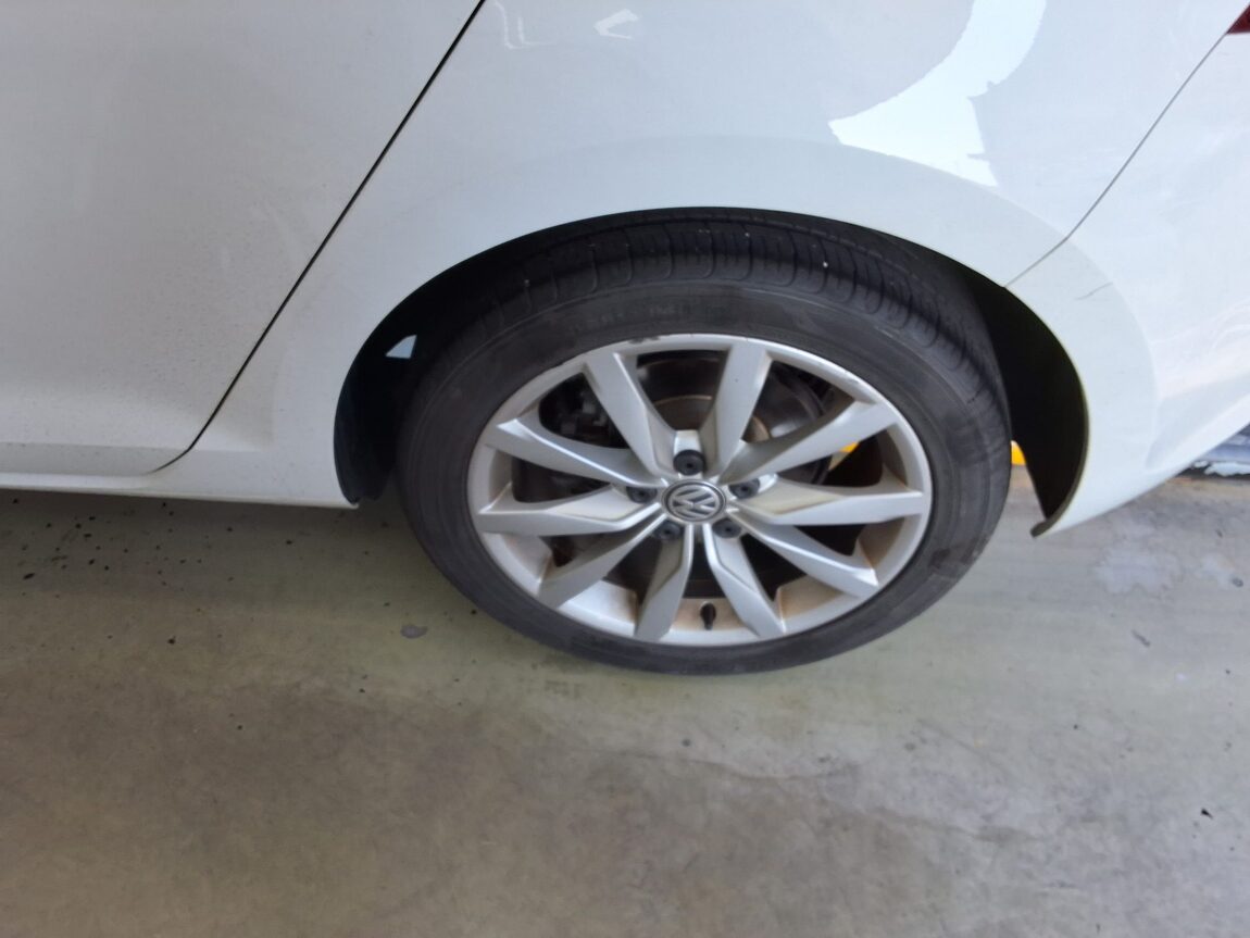 VOLKSWAGEN GOLF (7TH GEN) 2.0 TDI 2013 - zdjęcie 20