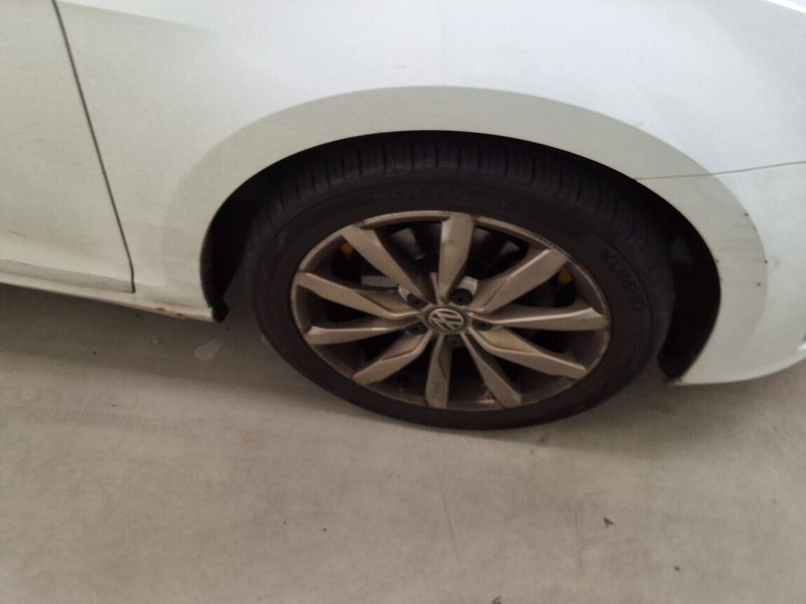 VOLKSWAGEN GOLF (7TH GEN) 2.0 TDI 2013 - zdjęcie 21