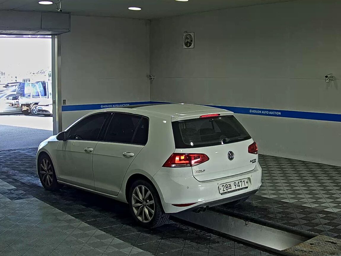 VOLKSWAGEN GOLF (7TH GEN) 2.0 TDI 2013 - zdjęcie 6