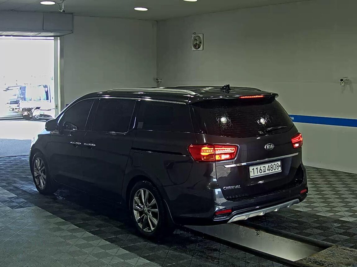 KIA THE NEW CARNIVAL 9-SEATER DIESEL PRESTIGE 2020 - zdjęcie 6