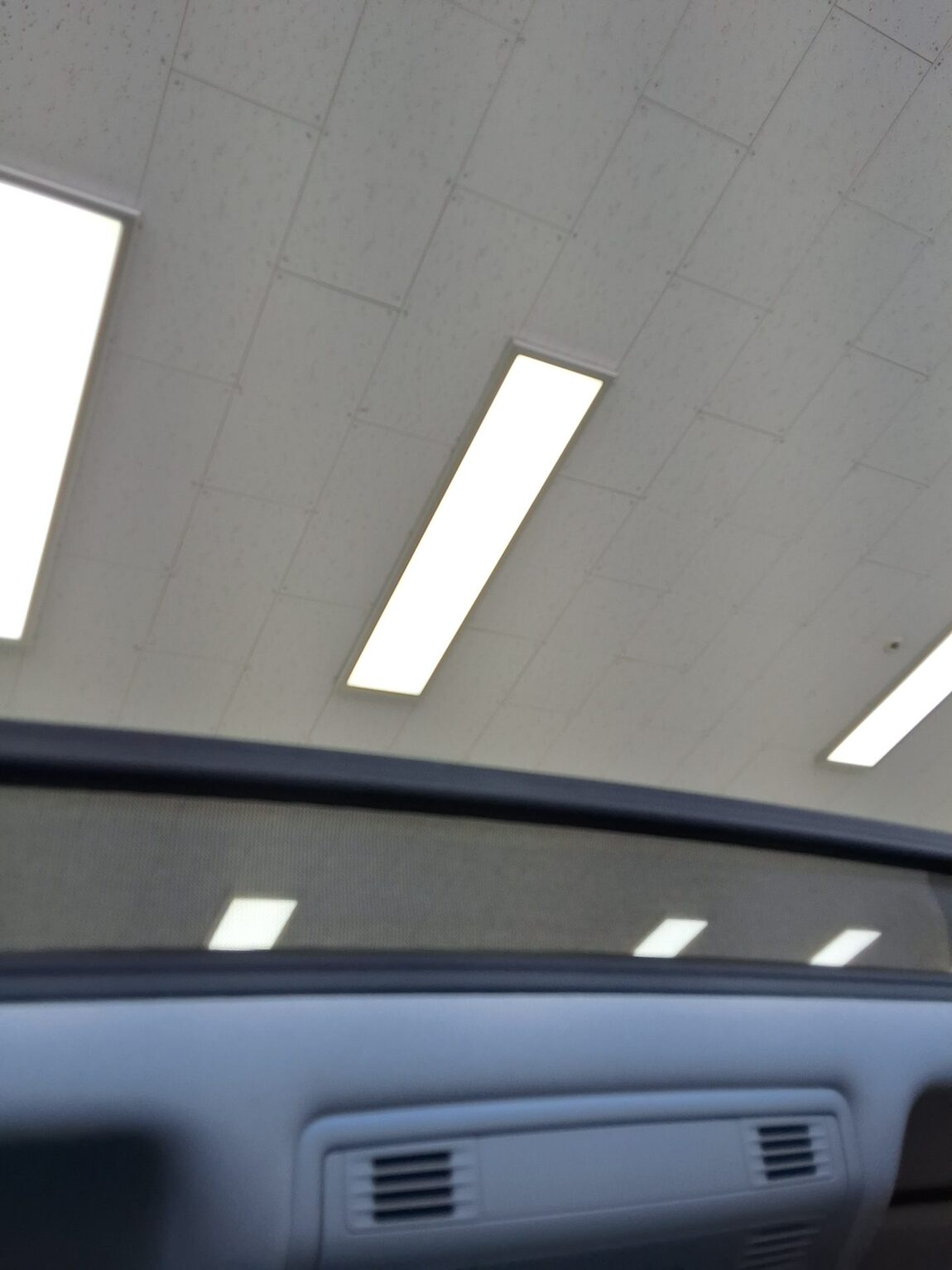 VOLKSWAGEN TIGUAN (2ND GEN) 2.0 TDI PRESTIGE 2020 - zdjęcie 18