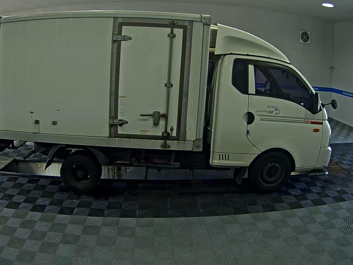 HYUNDAI PORTER II REFRIGERATED BOX TRUCK SUPER CAB 2018 - zdjęcie 4