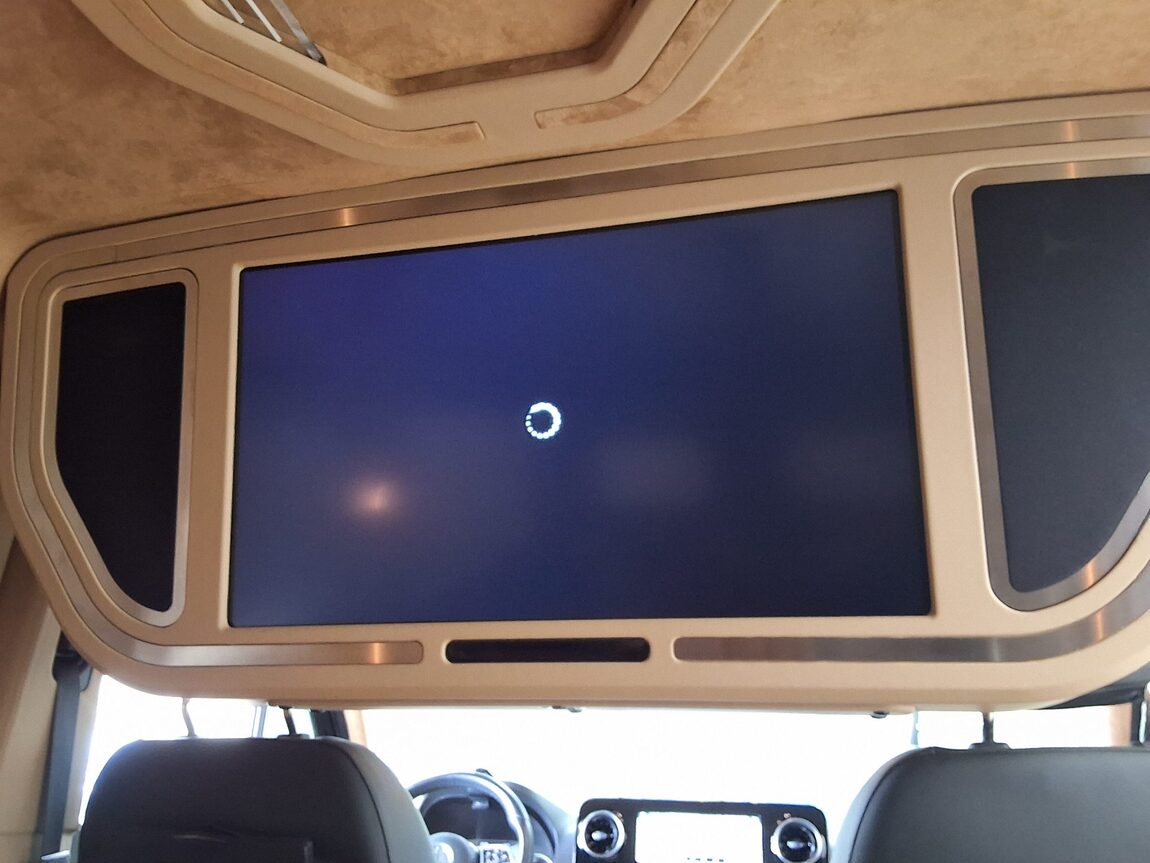 MERCEDES-BENZ SPRINTER (3RD GEN) 319 CDI BASE MODEL 2022 - zdjęcie 25