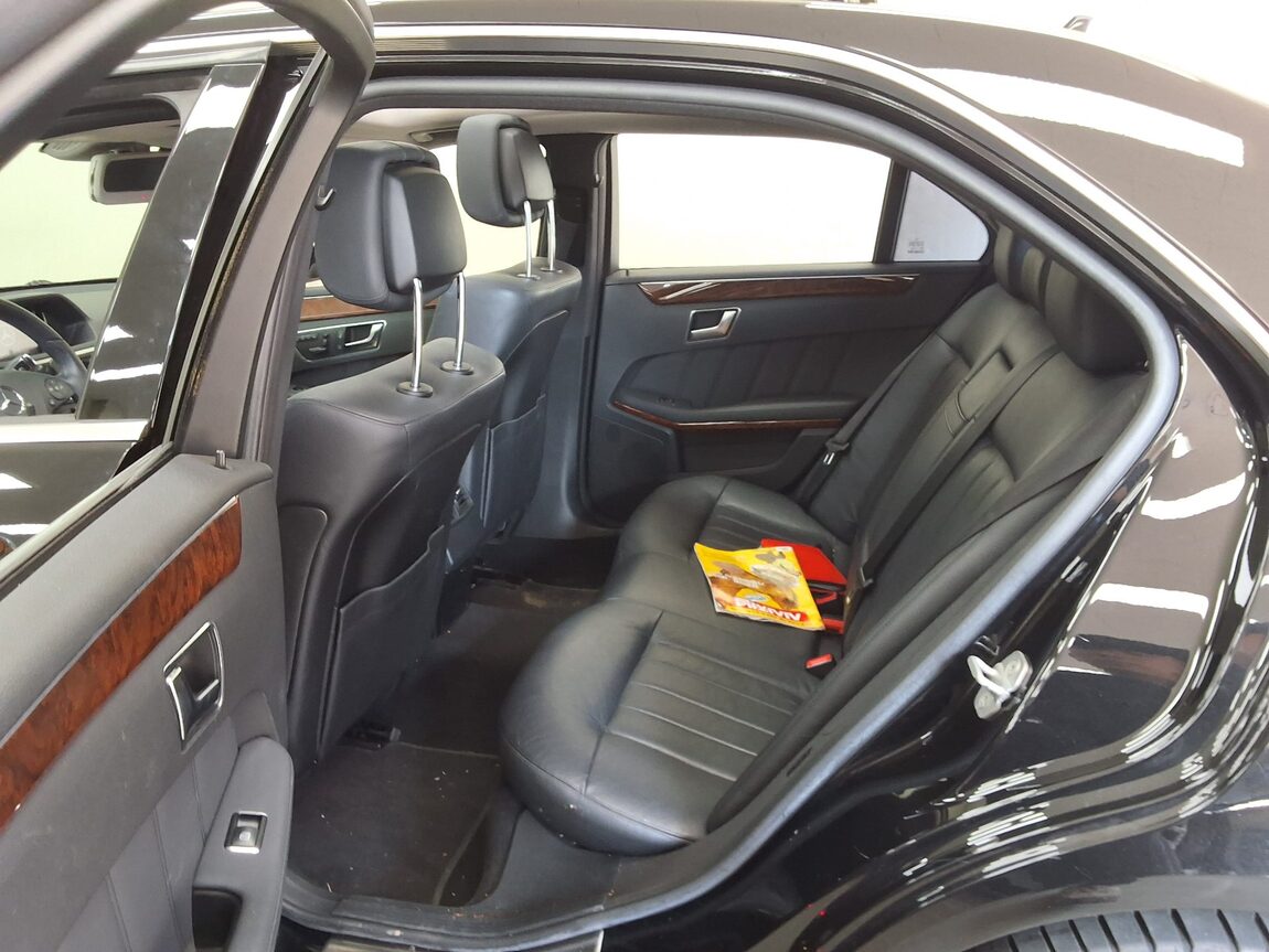MERCEDES-BENZ E-CLASS (4TH GEN) E300 ELEGANCE 2012 - zdjęcie 13