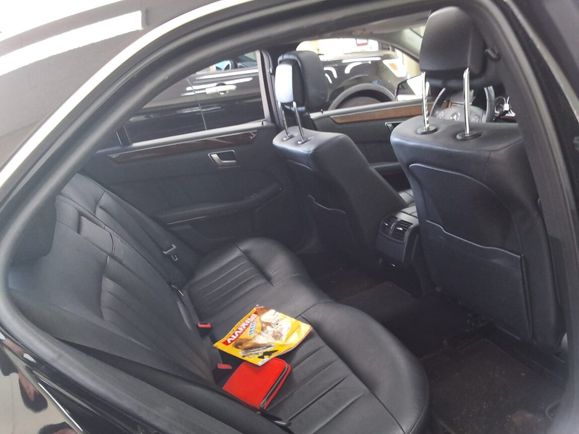 MERCEDES-BENZ E-CLASS (4TH GEN) E300 ELEGANCE 2012 - zdjęcie 14
