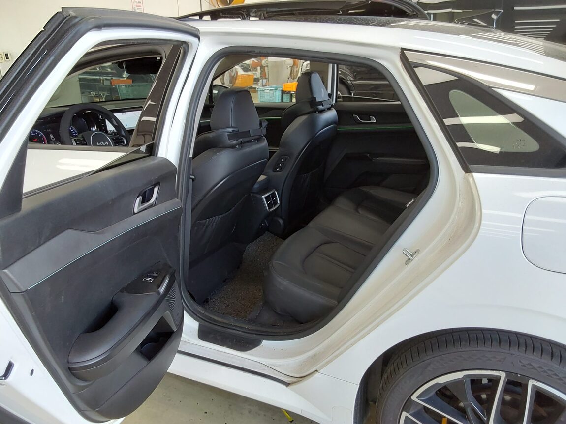 KIA NEW K5 (DL3) 1.6 GASOLINE TURBO PRESTIGE 2022 - zdjęcie 12
