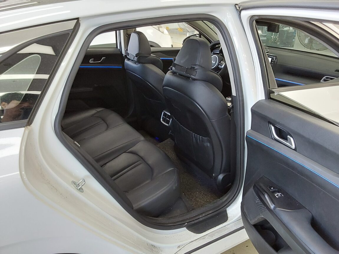 KIA NEW K5 (DL3) 1.6 GASOLINE TURBO PRESTIGE 2022 - zdjęcie 13