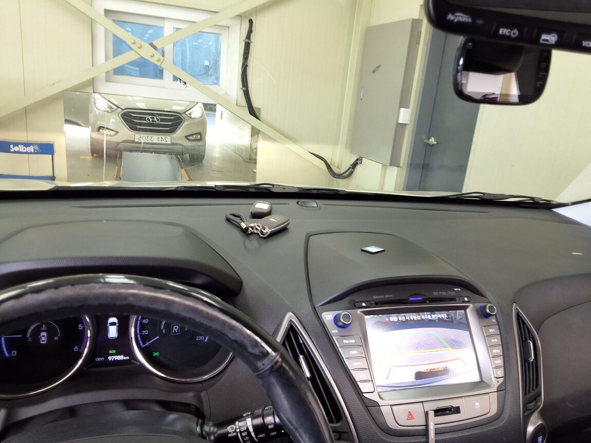 HYUNDAI NEW TUCSON ix DIESEL R2.0 2WD PREMIUM 2014 - zdjęcie 25