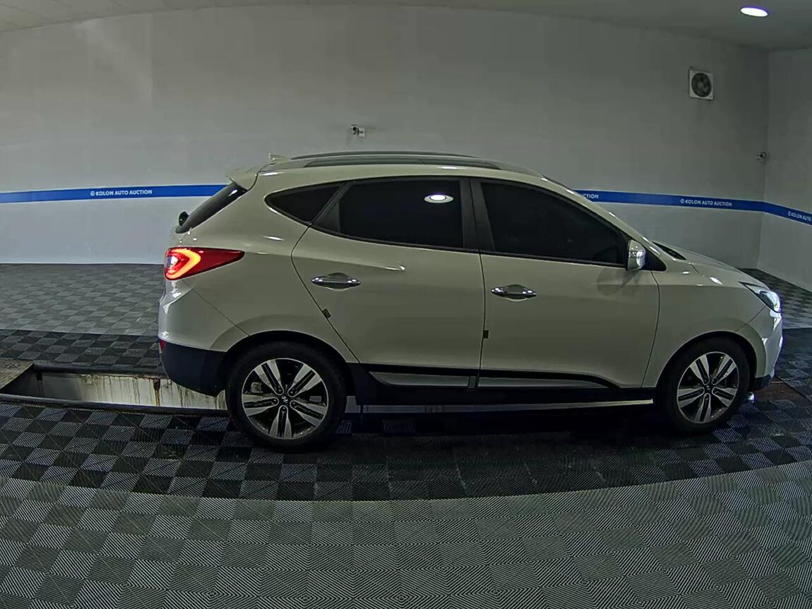 HYUNDAI NEW TUCSON ix DIESEL R2.0 2WD PREMIUM 2014 - zdjęcie 4