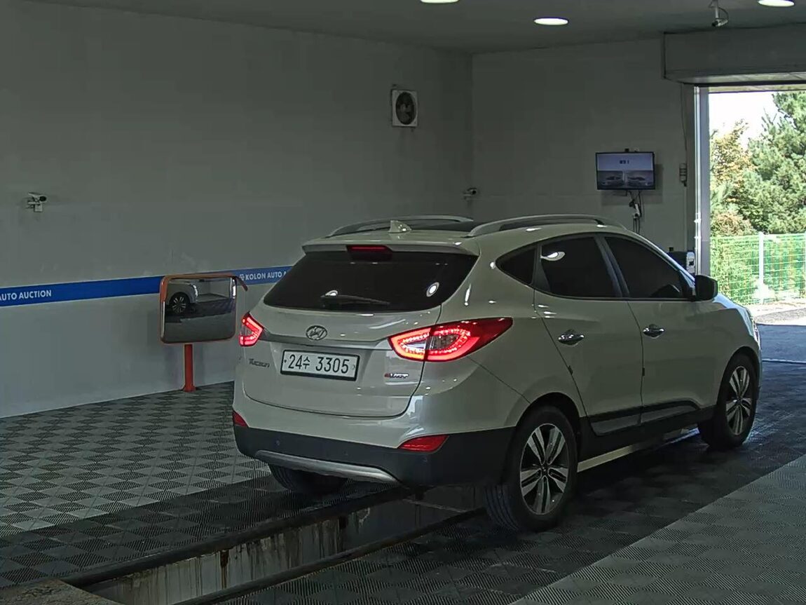 HYUNDAI NEW TUCSON ix DIESEL R2.0 2WD PREMIUM 2014 - zdjęcie 5