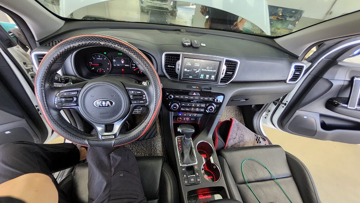 KIA NEW SPORTAGE R2.0 2WD NOBLESSE SPECIAL 2016 - zdjęcie 11