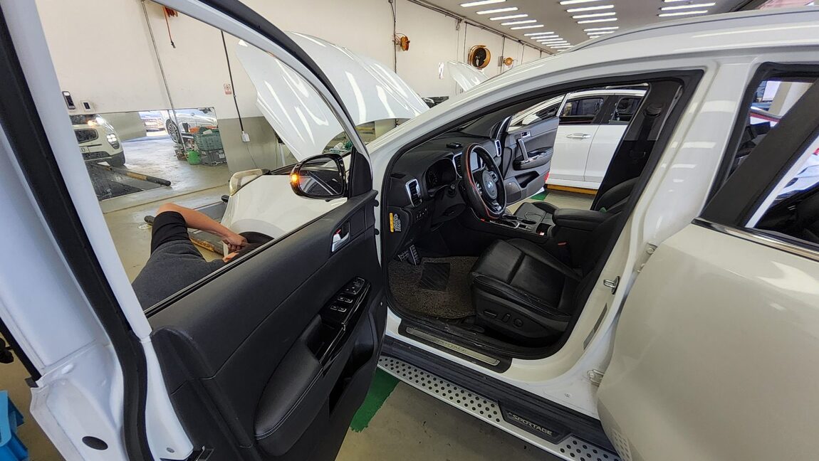 KIA NEW SPORTAGE R2.0 2WD NOBLESSE SPECIAL 2016 - zdjęcie 10