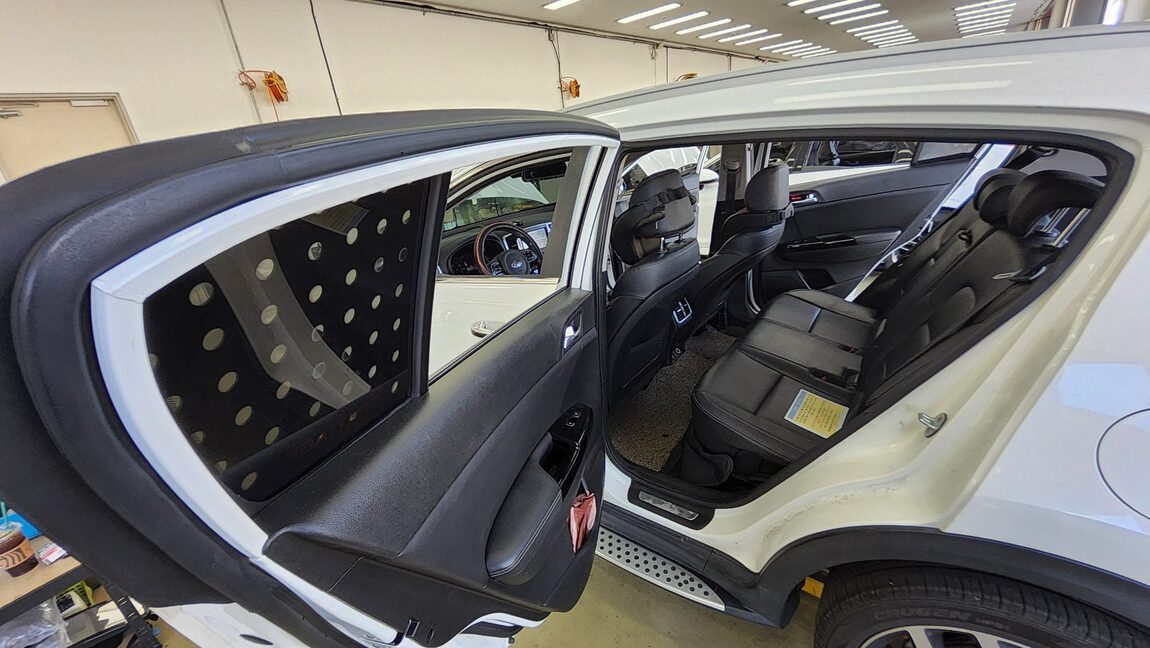 KIA NEW SPORTAGE R2.0 2WD NOBLESSE SPECIAL 2016 - zdjęcie 12