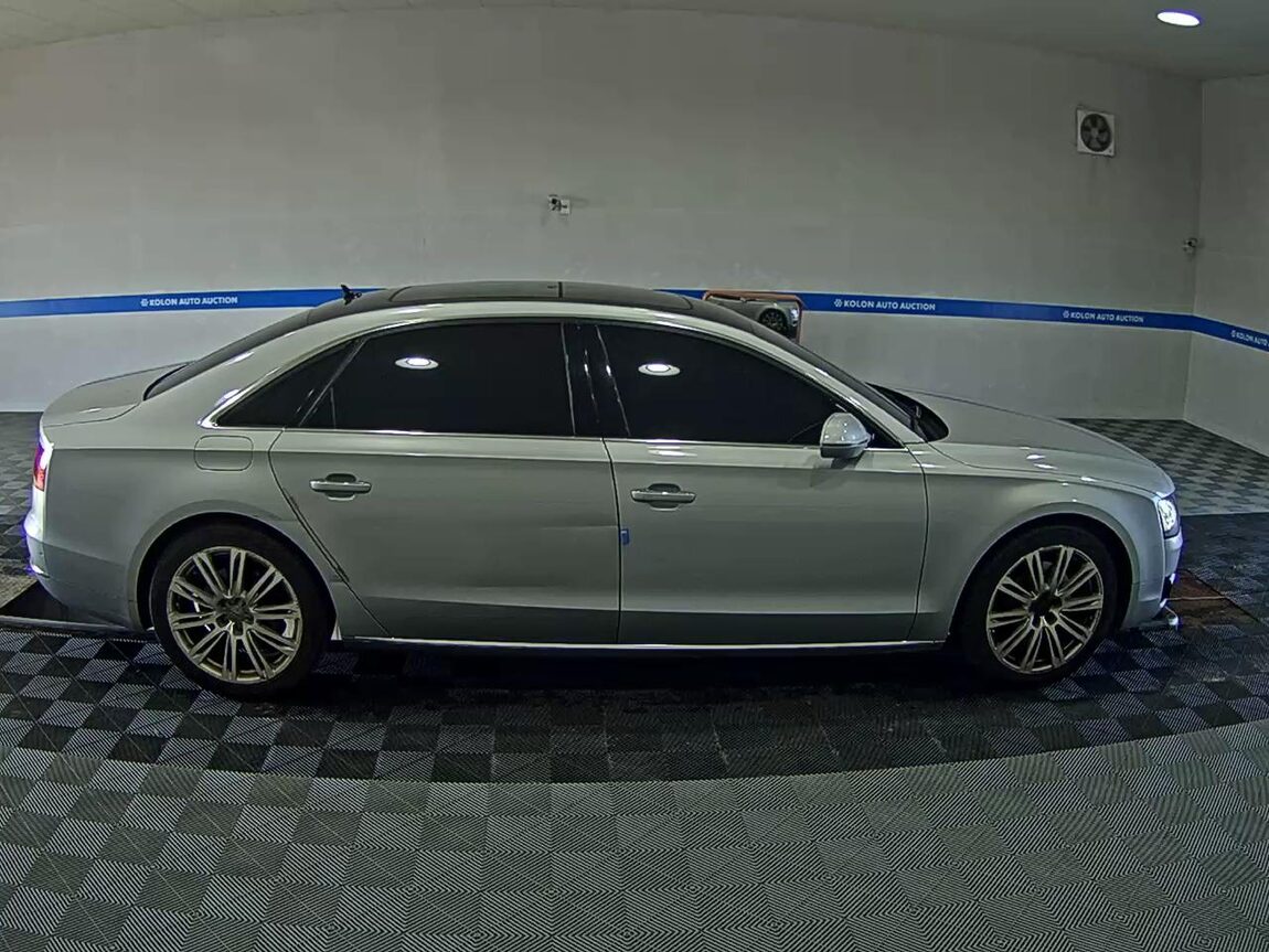 AUDI A8 (3RD GEN) 3.0 TDI QUATTRO LWB 2013 - zdjęcie 4