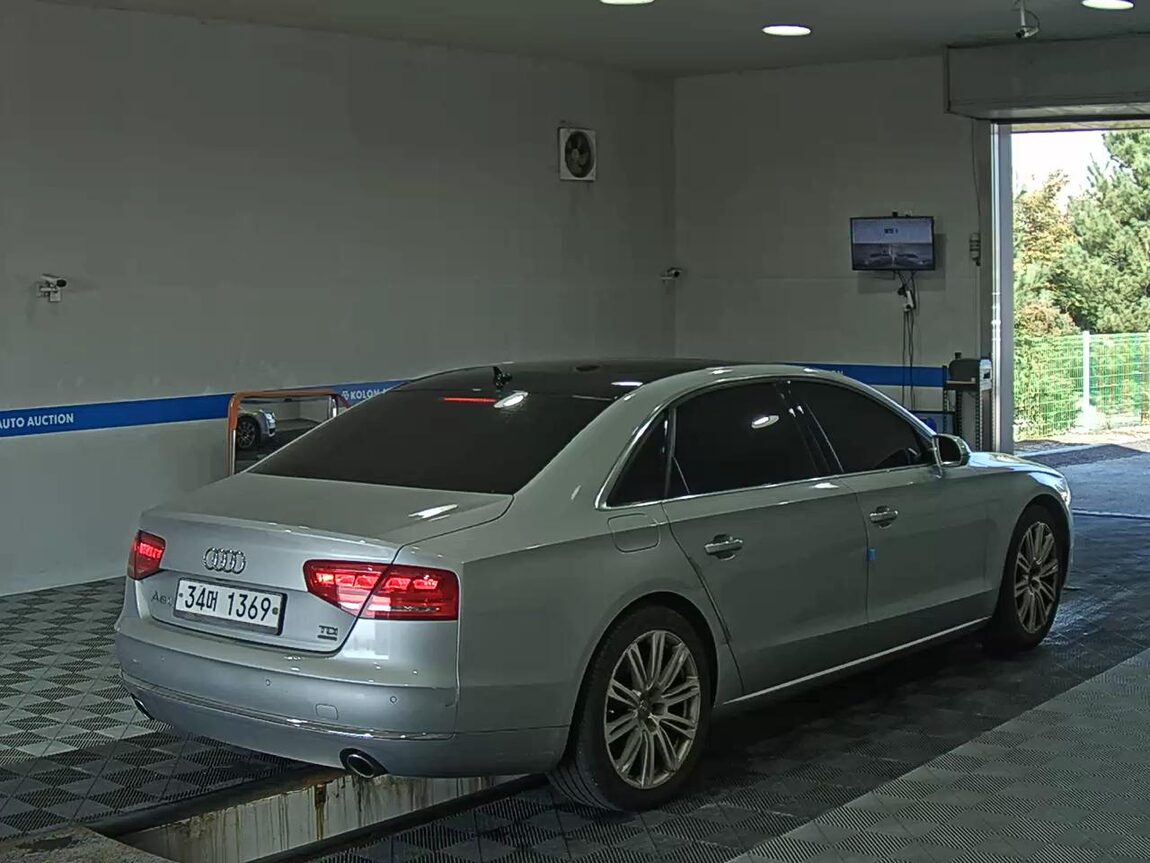 AUDI A8 (3RD GEN) 3.0 TDI QUATTRO LWB 2013 - zdjęcie 5
