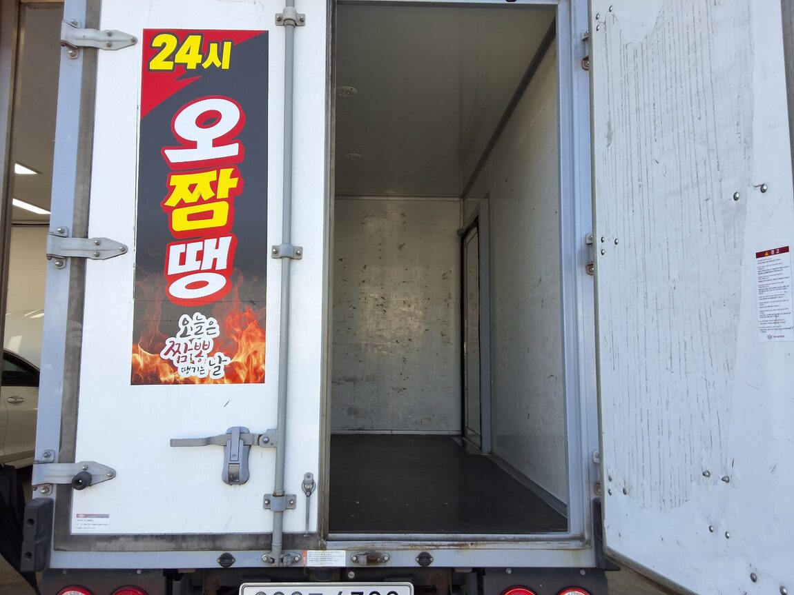 KIA THE NEW BONGO III CARGO DELIVERY BOX TRUCK 2020 - zdjęcie 12