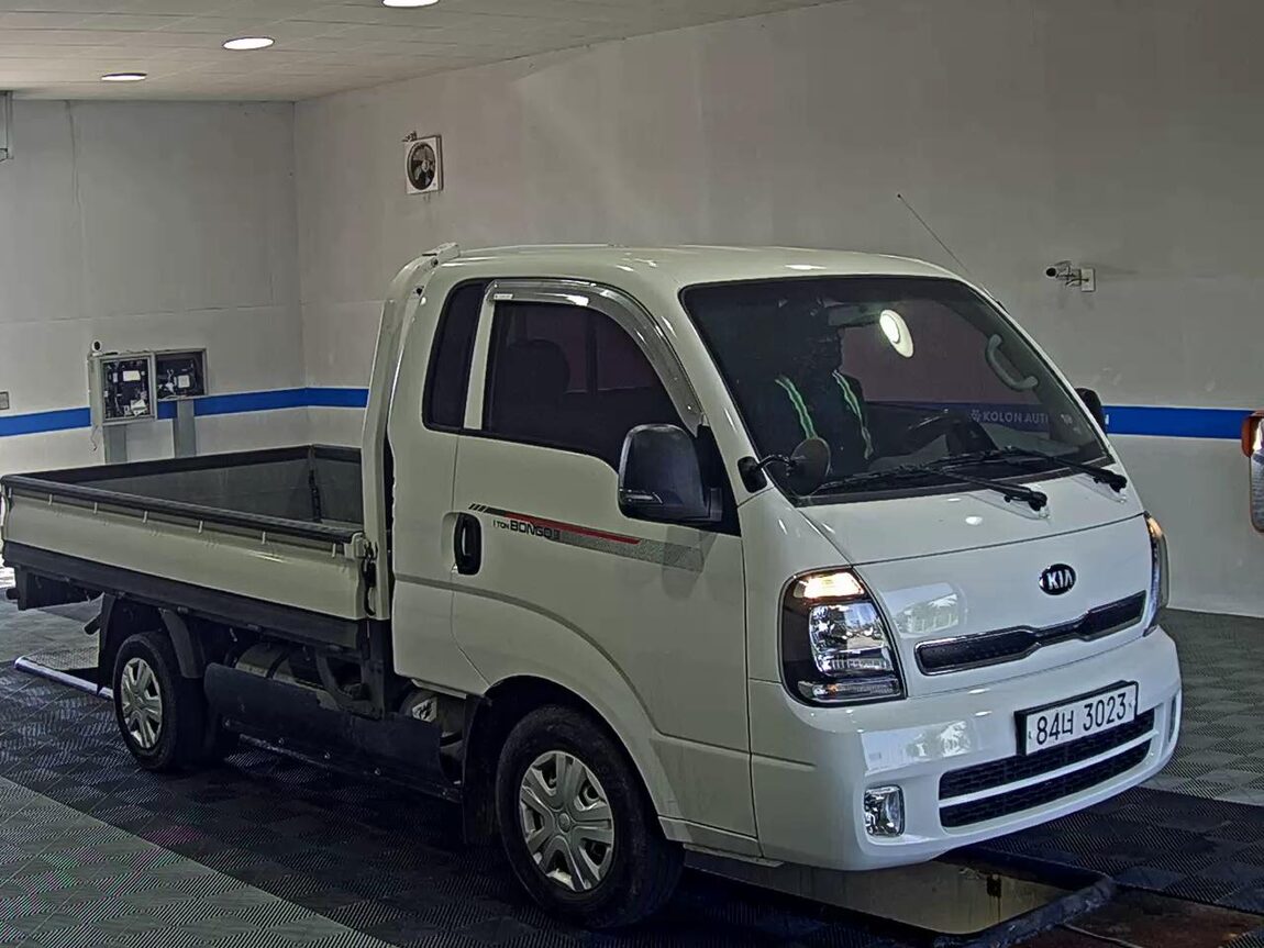 KIA THE NEW BONGO III CARGO 1 TON LPG KING CAB EXTRA LONG WHEELBASE GL 2022 - zdjęcie 3