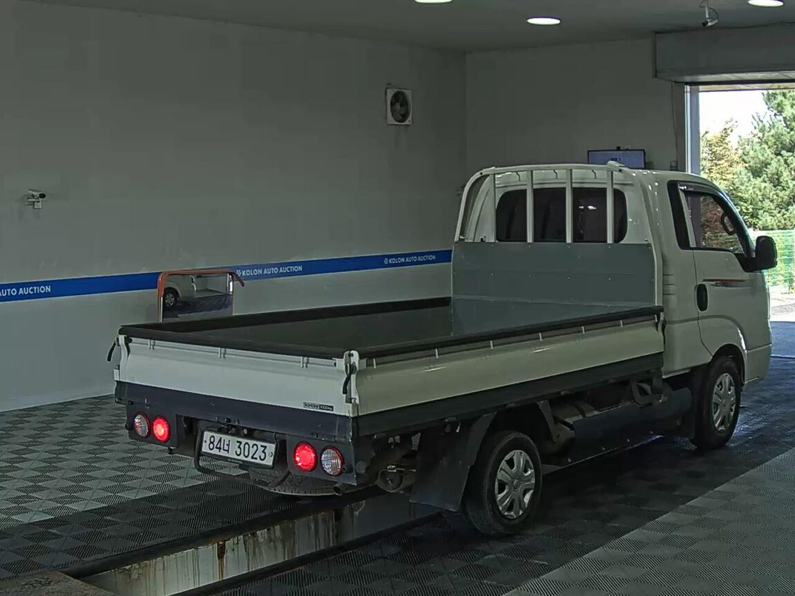 KIA THE NEW BONGO III CARGO 1 TON LPG KING CAB EXTRA LONG WHEELBASE GL 2022 - zdjęcie 5